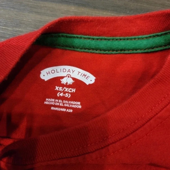 Holiday Time Red Graphic T-Shirt ( Santa’s Favorit - Picture 4 of 6
